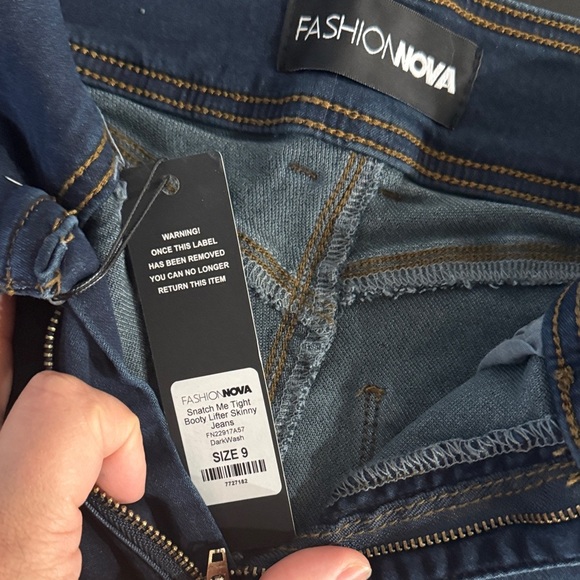 Fashion Nova Midnight Blue Skinny Jeans Size 9 - Picture 2 of 4